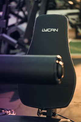asiento color negro de una bicicleta de gimnasio
